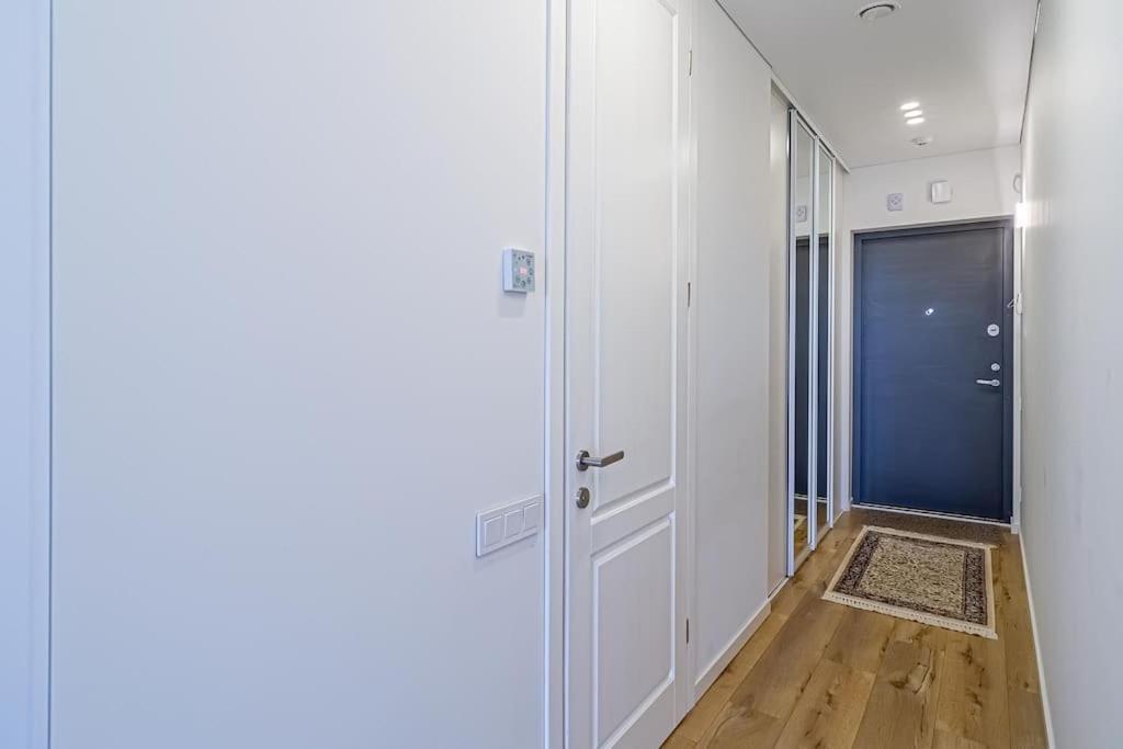 Sky Apartment With Free Parking And Balcony & Ac Kowno Zewnętrze zdjęcie