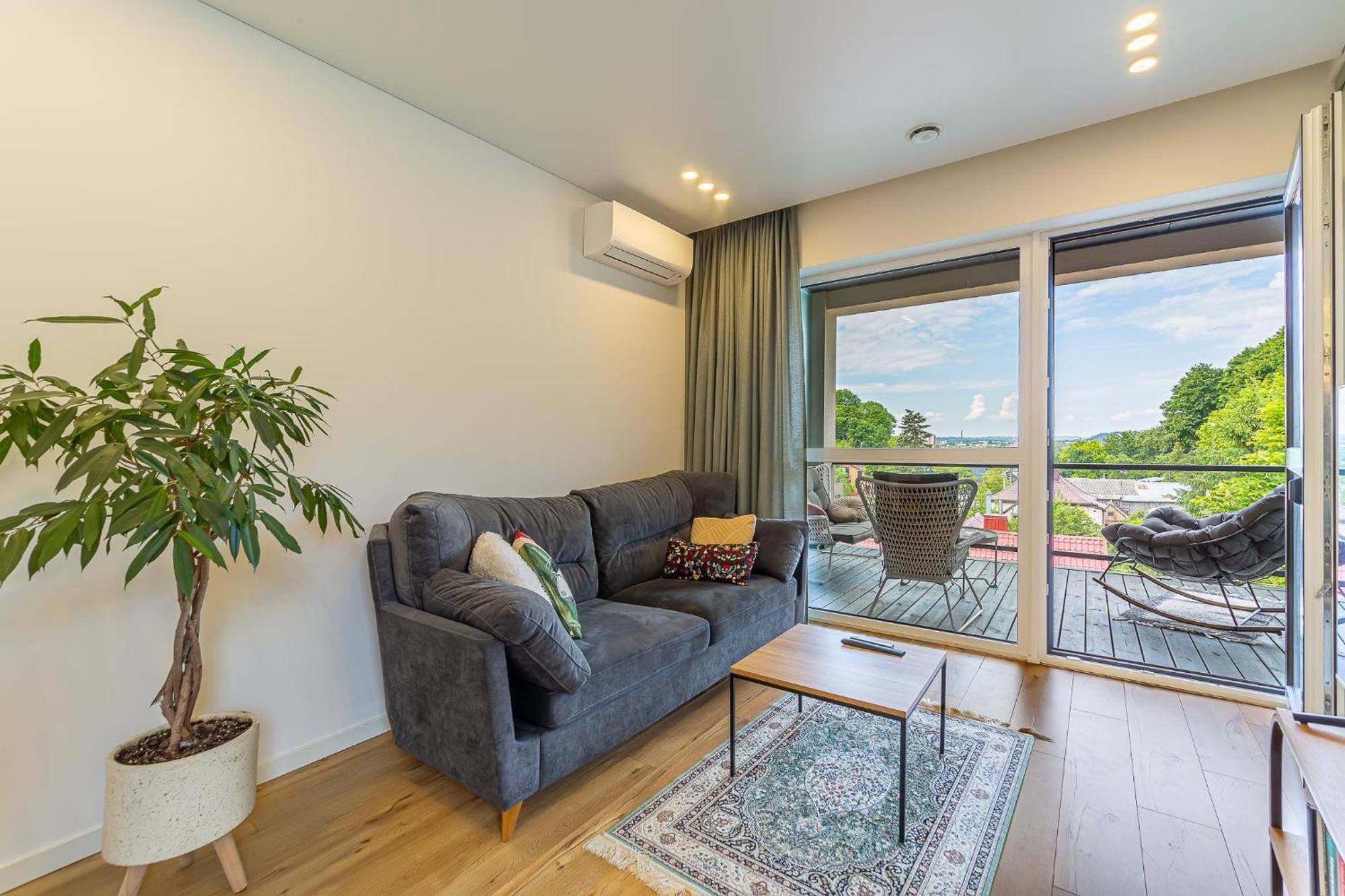 Sky Apartment With Free Parking And Balcony & Ac Kowno Zewnętrze zdjęcie